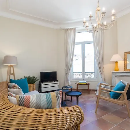Sleeps 4 Wifi Daire *