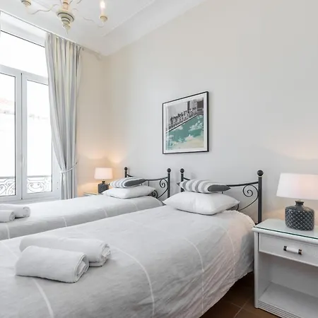 Sleeps 4 Wifi Daire Cannes