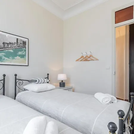 Sleeps 4 Wifi